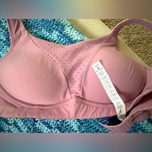 Lululemon bra/sports bra like new size XL/32D